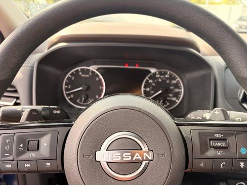 Certified 2023 Nissan Rogue SV FWD image 27