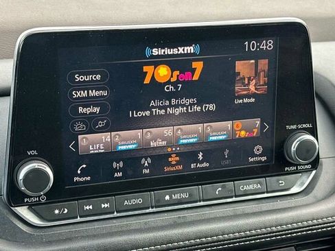 Used 2022 Nissan Rogue SV image 16