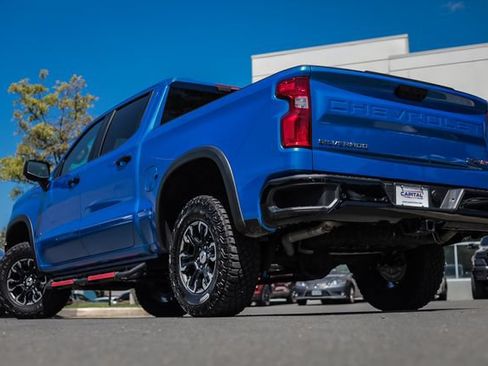 Used 2025 Chevrolet Silverado 1500 ZR2 w/ Technology Package AWD/4WD image 2