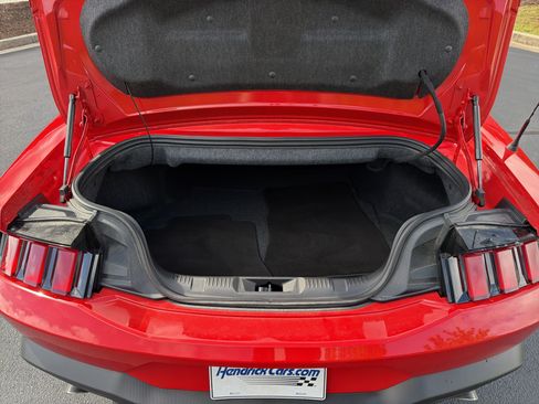 Used 2025 Ford Mustang Convertible RWD image 44