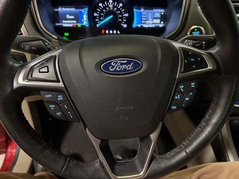 Used 2019 Ford Fusion SEL image 37