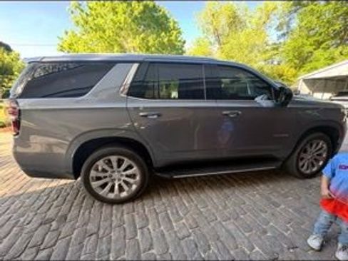 Used 2021 Chevrolet Tahoe LT RWD image 1