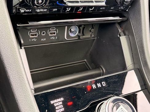 New 2025 Jeep Grand Cherokee Limited image 30