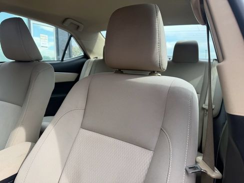 Used 2014 Toyota Corolla LE FWD image 25