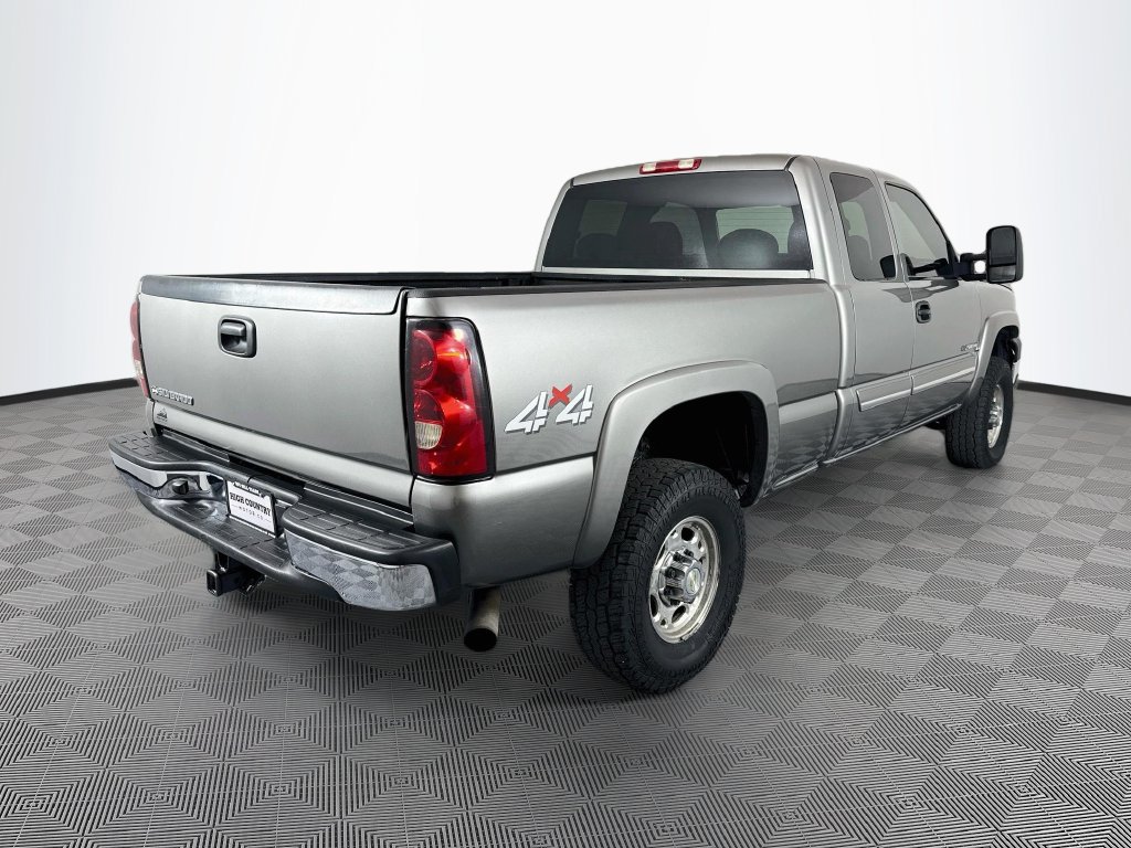 Used 2006 Chevrolet Silverado 2500 LT AWD/4WD image 7