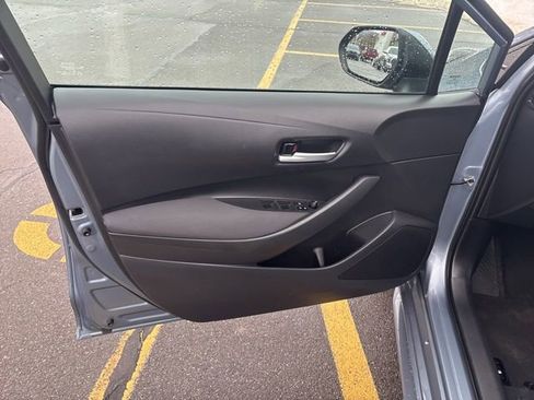 Used 2021 Toyota Corolla LE w/ Carpet Mat Package (TMS) image 36