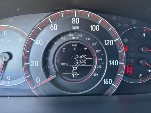 Used 2016 Honda Accord Sport image 19