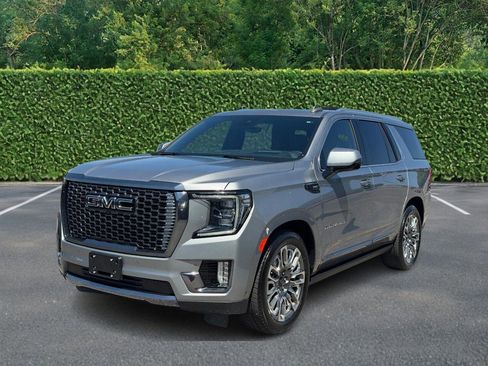 Used 2024 GMC Yukon Denali Ultimate AWD/4WD image 8