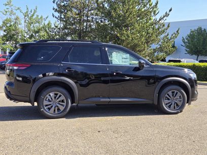 New 2026 Nissan Pathfinder SV