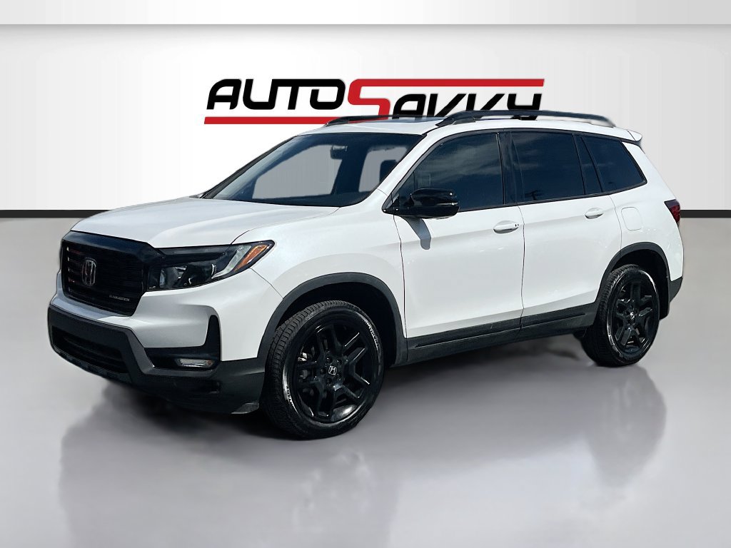 Used 2025 Honda Passport Black Edition image 3
