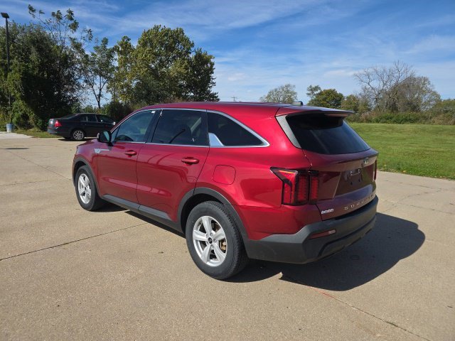 Used 2021 Kia Sorento LX FWD image 6