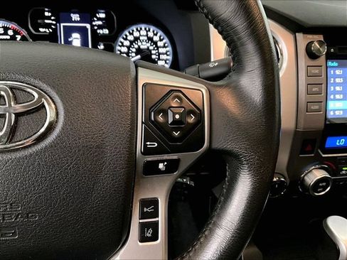Used 2018 Toyota Tundra Limited w/ Limited Premium Package AWD/4WD image 18