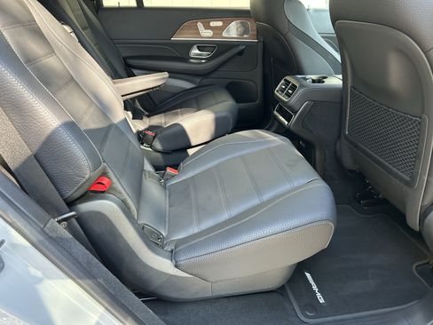 Certified 2025 Mercedes-Benz GLS 450 4MATIC image 48
