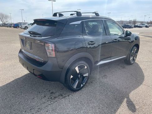 New 2025 Nissan Kicks SR w/ Illumination Package image 6