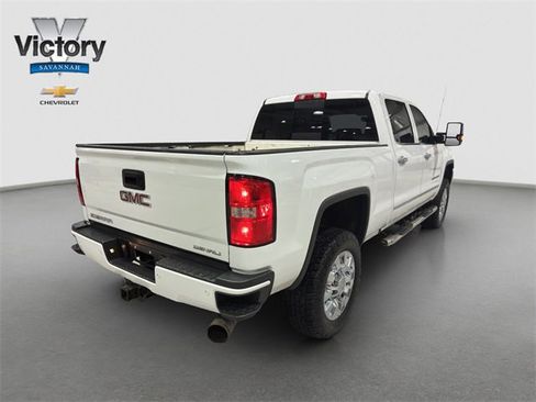Used 2017 GMC Sierra 2500 Denali w/ Duramax Plus Package image 27