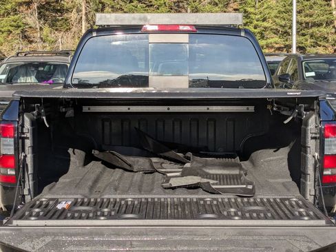 Used 2024 Nissan Frontier SV w/ SV Convenience Package image 26