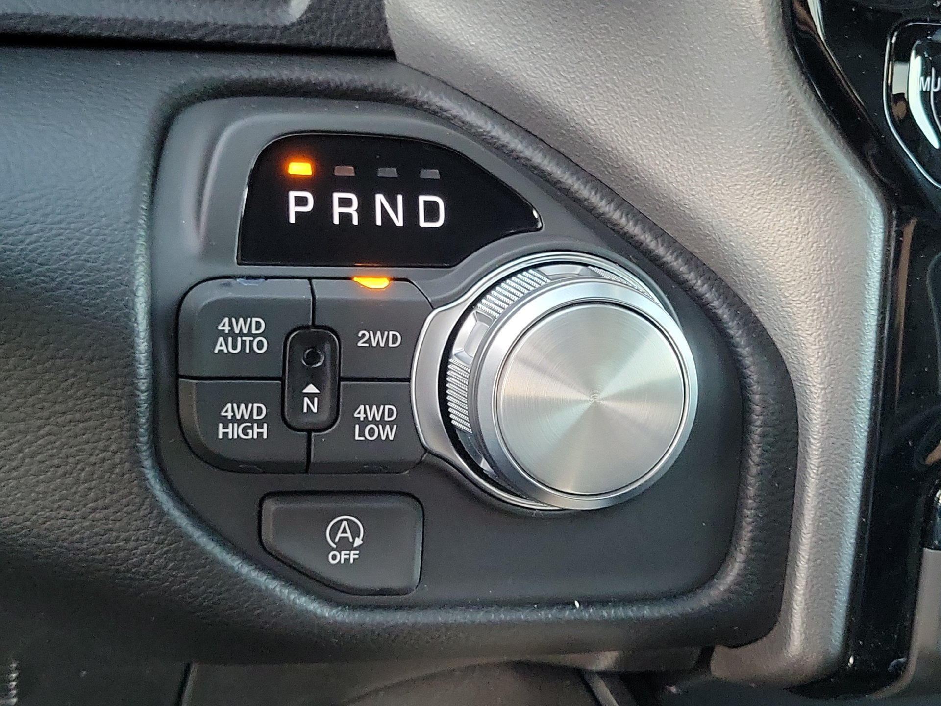New 2026 RAM 1500 Laramie AWD/4WD image 10