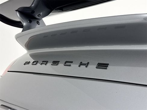 Used 2005 Porsche 911 Carrera S image 29