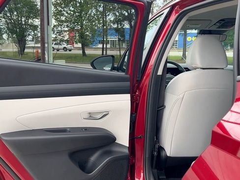 Used 2026 Hyundai Tucson SEL FWD image 35