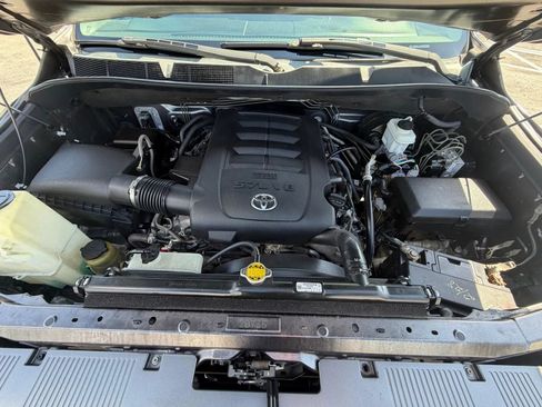Used 2014 Toyota Tundra SR5 AWD/4WD image 33