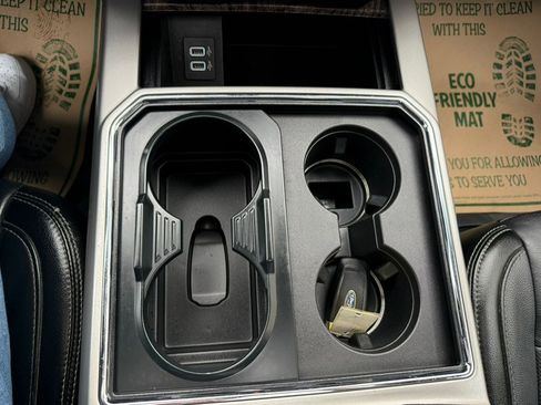 Used 2019 Ford F350 Lariat w/ Lariat Ultimate Package image 22