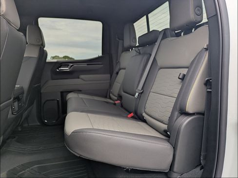 Used 2026 Chevrolet Silverado 1500 ZR2 AWD/4WD image 15