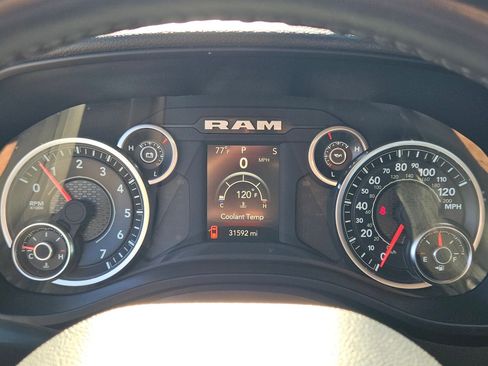Used 2024 RAM 1500 Big Horn image 15