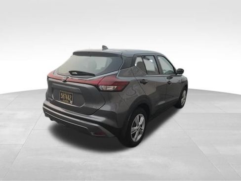 Used 2024 Nissan Kicks S FWD image 7