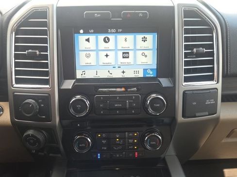Used 2016 Ford F150 Lariat RWD image 25