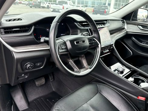 Used 2021 Jeep Grand Cherokee L Limited AWD/4WD image 10