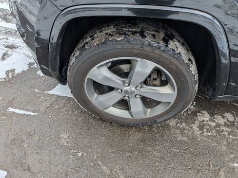 Used 2015 Jeep Grand Cherokee Overland AWD/4WD image 32