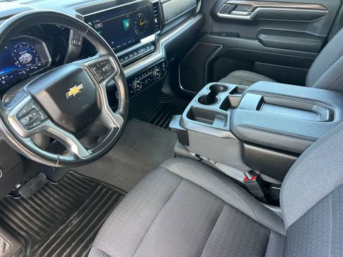 Used 2024 Chevrolet Silverado 1500 LT RWD image 12