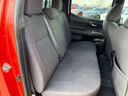 Used 2016 Toyota Tacoma TRD Off-Road w/ Towing Package image 16