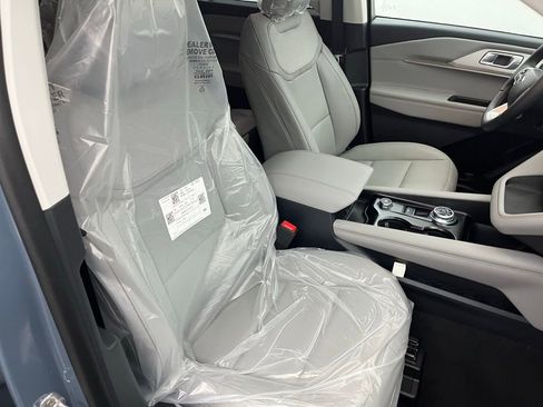 New 2026 Ford Explorer Active w/ Active Comfort Package image 28