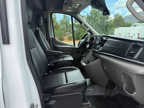 Used 2024 Ford Transit 250 148 Medium Roof RWD image 17