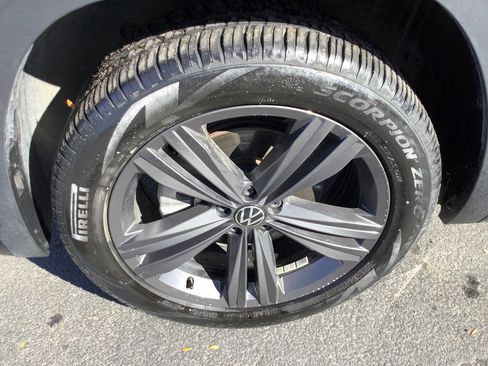 Used 2021 Volkswagen Atlas SE w/ Panoramic Sunroof Package image 24