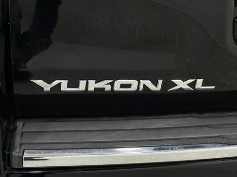 Used 2020 GMC Yukon XL Denali image 39
