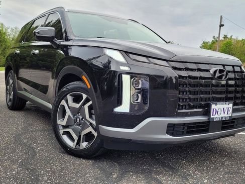 Used 2024 Hyundai Palisade Limited FWD image 4