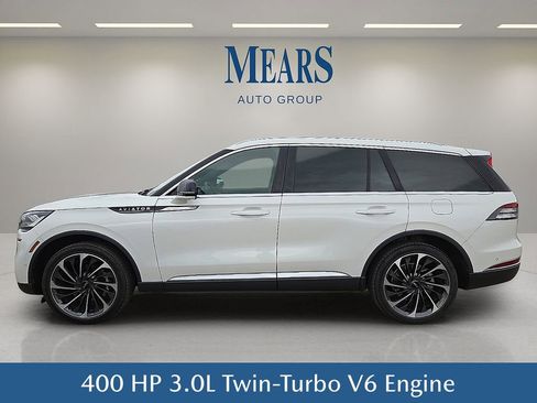 Used 2022 Lincoln Aviator Reserve w/ Equipment Group 201A image 3
