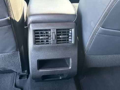 Used 2024 Mitsubishi Outlander SE FWD image 22
