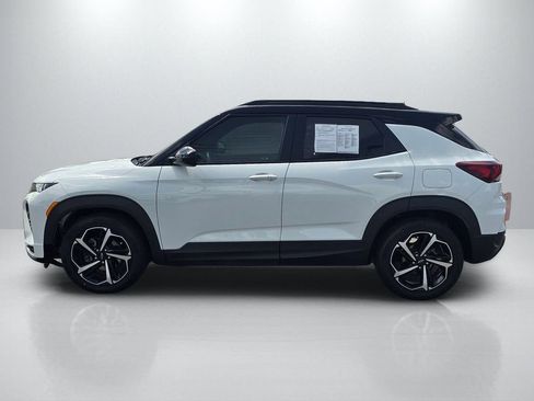 Used 2023 Chevrolet TrailBlazer RS w/ Sun and Liftgate Package FWD image 8