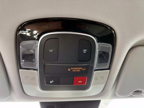 Certified 2025 Hyundai Tucson SE image 30