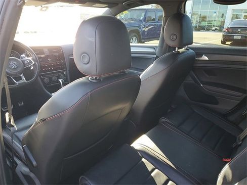 Used 2019 Volkswagen GTI SE image 9