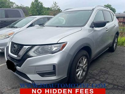 Used 2018 Nissan Rogue SV