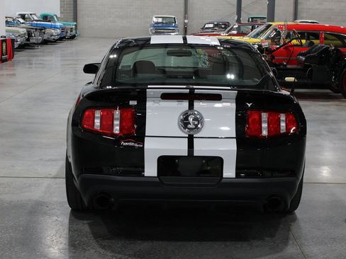 Used 2010 Ford Mustang Shelby GT500 image 15