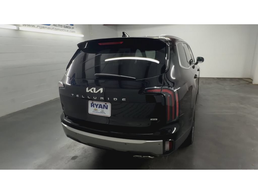 Used 2023 Kia Telluride EX w/ EX Captain's Chair Package AWD/4WD image 8