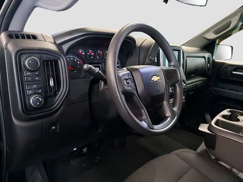 Certified 2024 Chevrolet Silverado 1500 Custom image 9