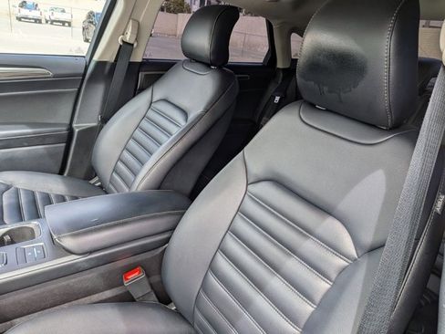 Used 2019 Ford Fusion SEL FWD image 15