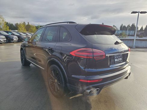 Used 2017 Porsche Cayenne S image 5