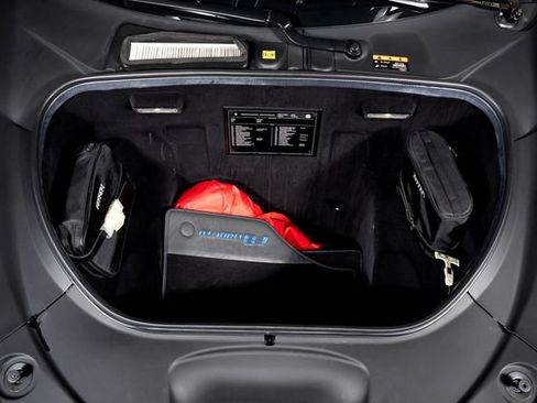 Certified 2022 Ferrari F8 Tributo RWD image 16